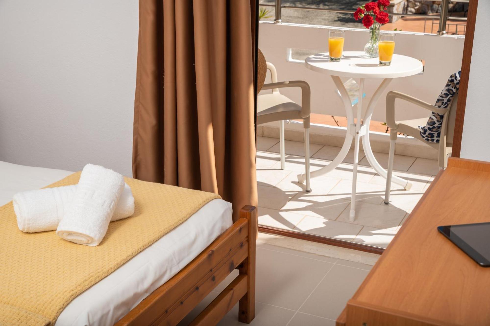 Aphrodite Apartments Kalyves Phòng bức ảnh